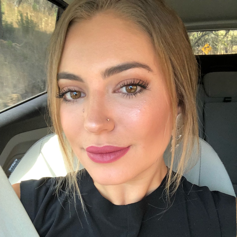 Meet your Posher, Andriana